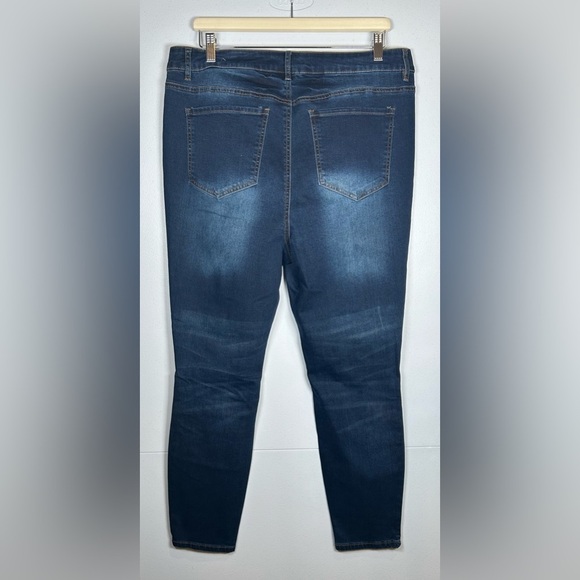 Refuge Distressed Jeans. Size 16. Jeans with Stretch. - Picture 2 of 7
